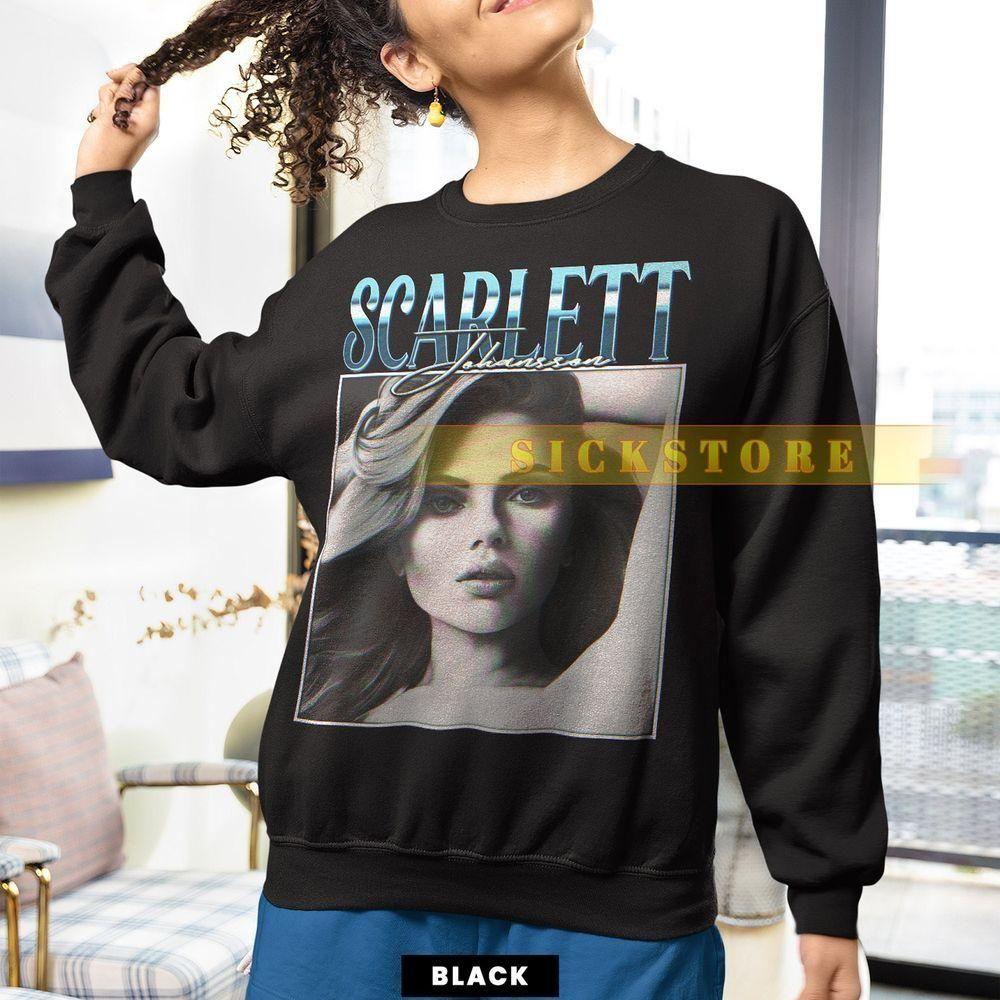 Scarlett Johansson 6 Vuitino Apparel